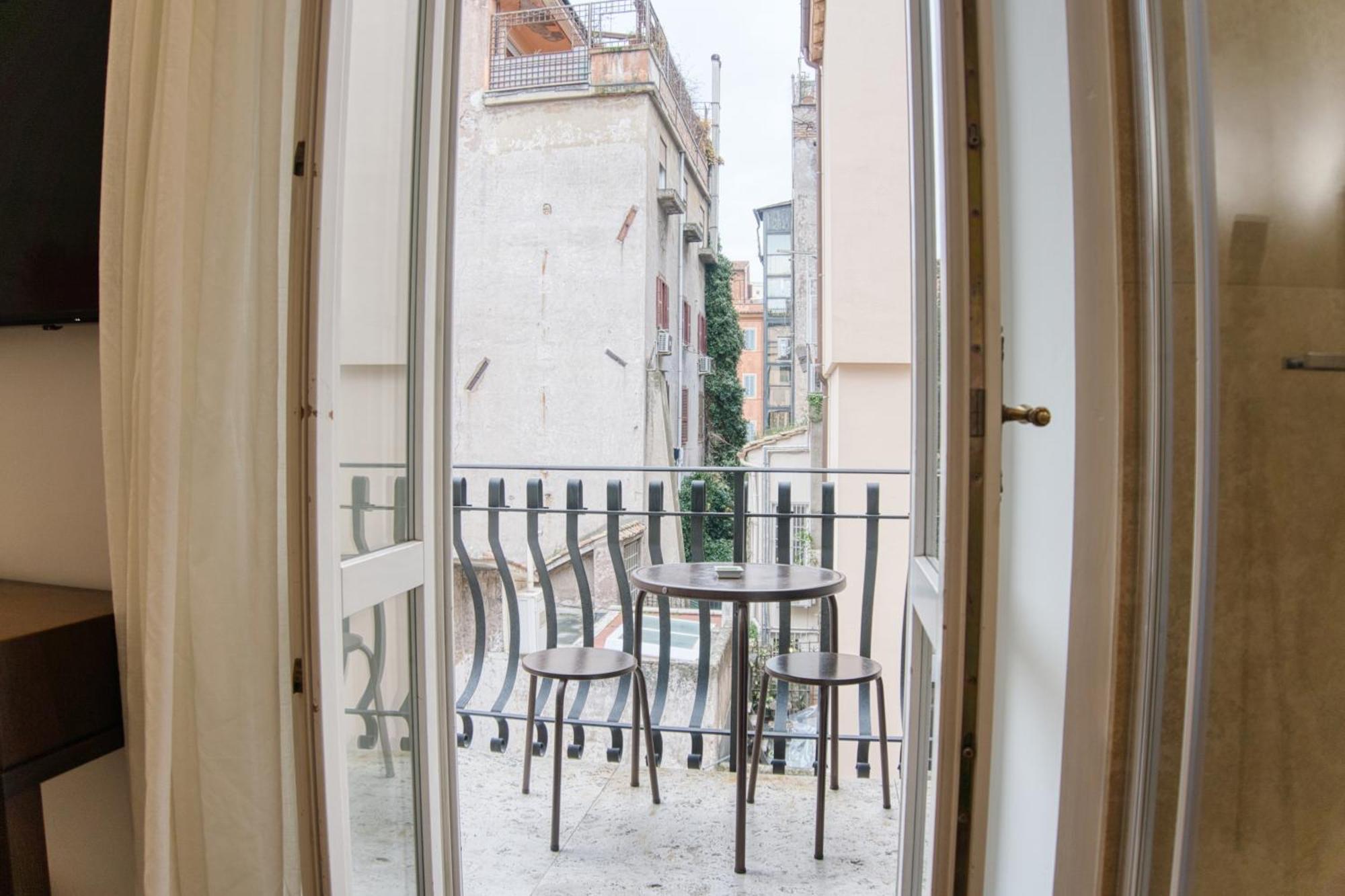 Orsoline Boutique Apartments - Best Position In Рим Экстерьер фото