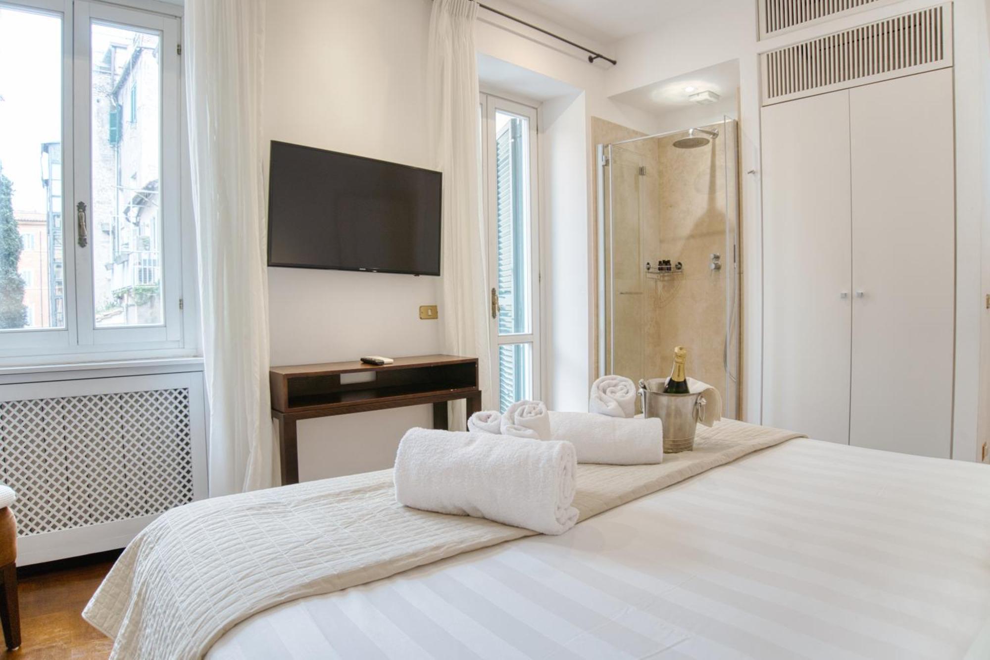 Orsoline Boutique Apartments - Best Position In Рим Экстерьер фото